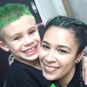 Meet your Posher, Abigail